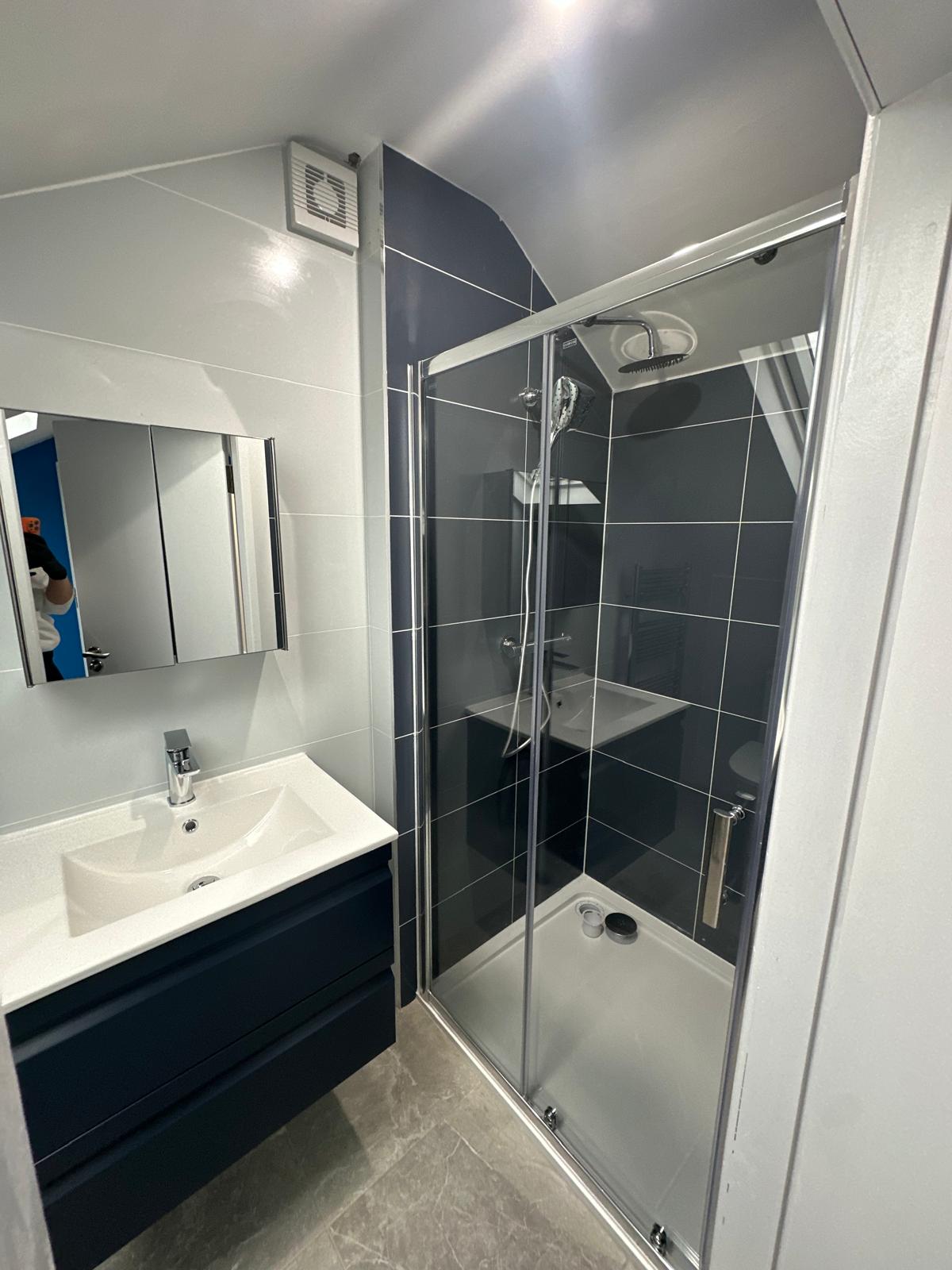 executive-bathroom-toilet-cleaning-hotel-standard.jpg - Copy