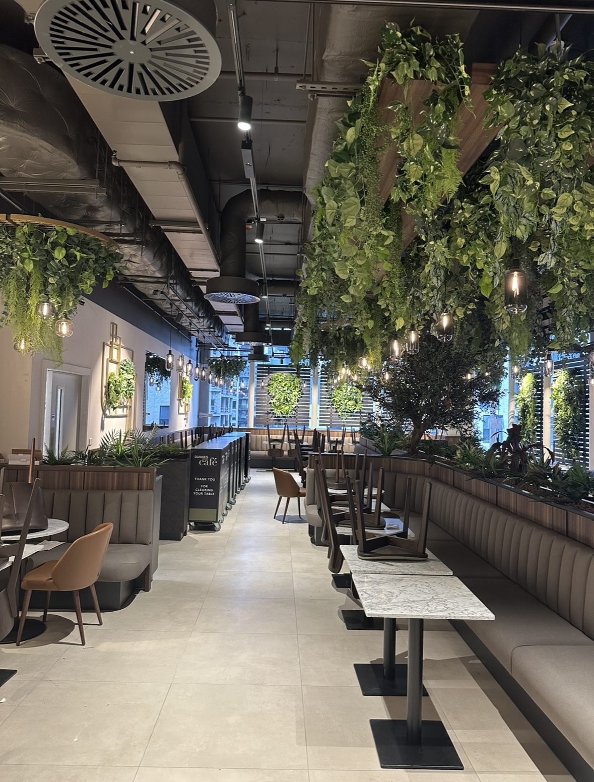 Completed post-construction cleaning of the Dunnes Stores café fit-out at Beacon Court, Sandyford, Dublin.