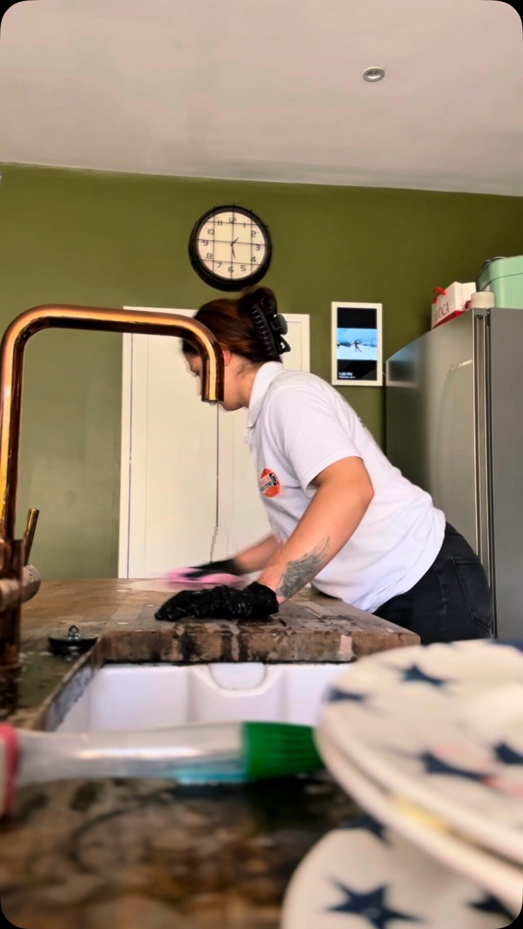 Instagram post from hexa.cleansolutions. This post is in position 4.