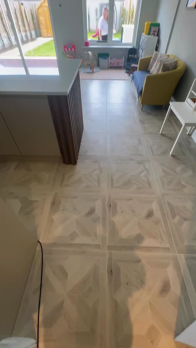 Instagram post from hexa.cleansolutions. This post is in position 8.
